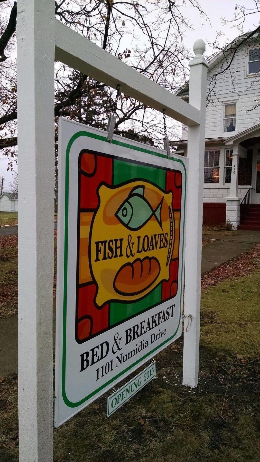 Fish & Loaves Bed And Breakfast Numidia Bagian luar foto